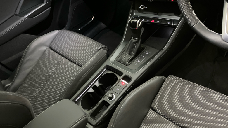 Audi Q3 40 TDI 200 Quattro S Line 5dr S Tronic Diesel Estate